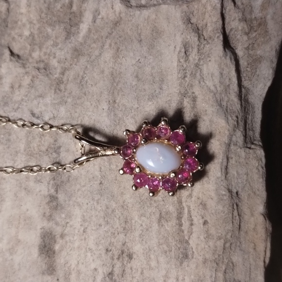 Vintage ruby and opal gold chain necklace - Picture 3 of 7
